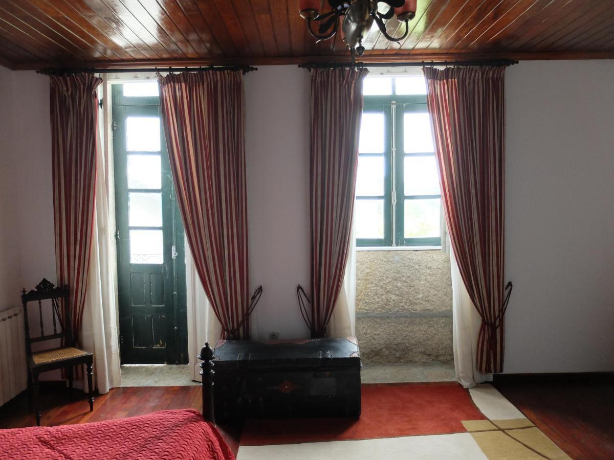 Casa Da Roseira - Valpacos Bed and Breakfast Vassal Εξωτερικό φωτογραφία